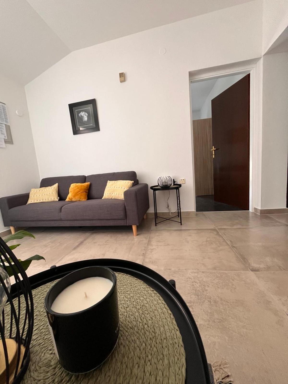 Apartments Mirijana 普拉 外观 照片