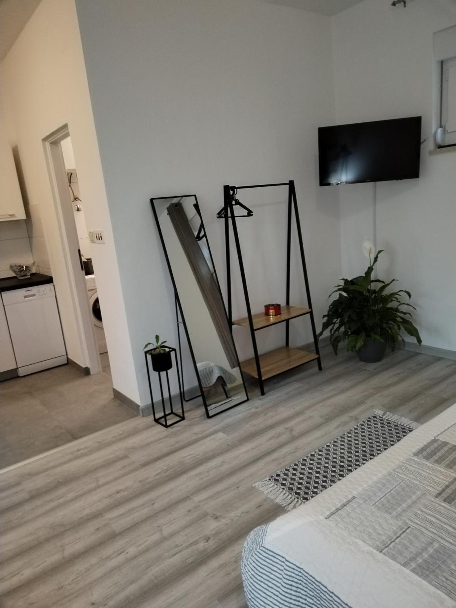 Apartments Mirijana 普拉 外观 照片